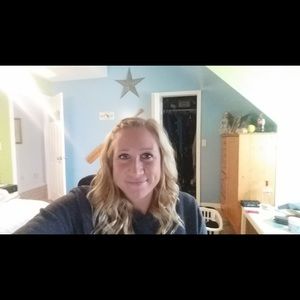 Meet your Posher, Camille